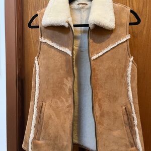 Stylish Tan Shearling Vest with Cream Lining
